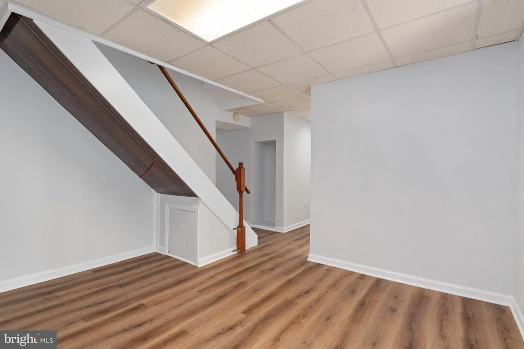 Photo of 541 CRESTPARK DRIVE