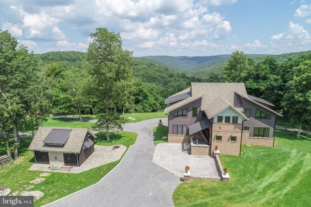 Photo of 415 NAZELROD ROAD