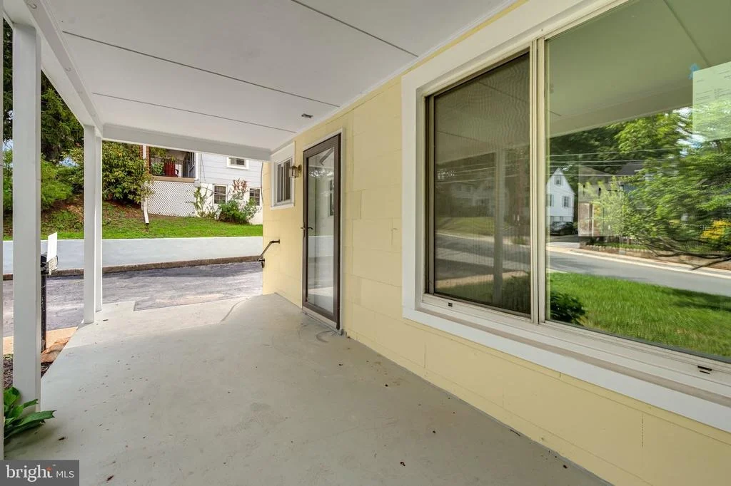 Photo of 710 SILVER SPRING AVENUE