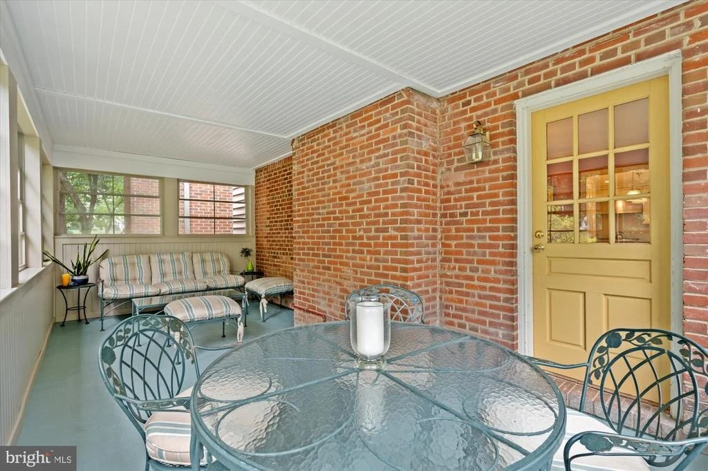 Photo of 1033 SWINKS MILL ROAD