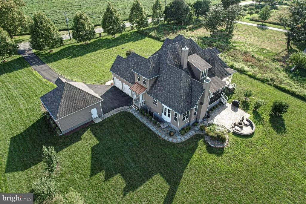 Photo of 1233 BUNKER HILL ROAD