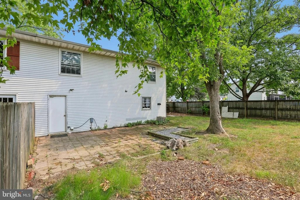 Photo of 720 CHAPELGATE DRIVE