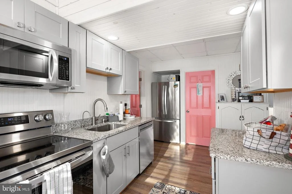 Photo of 8 VIRGINIA AVENUE
