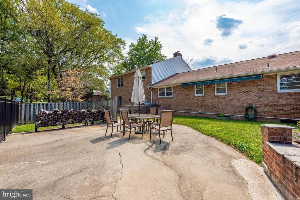 Photo of 4115 MUNCASTER MILL