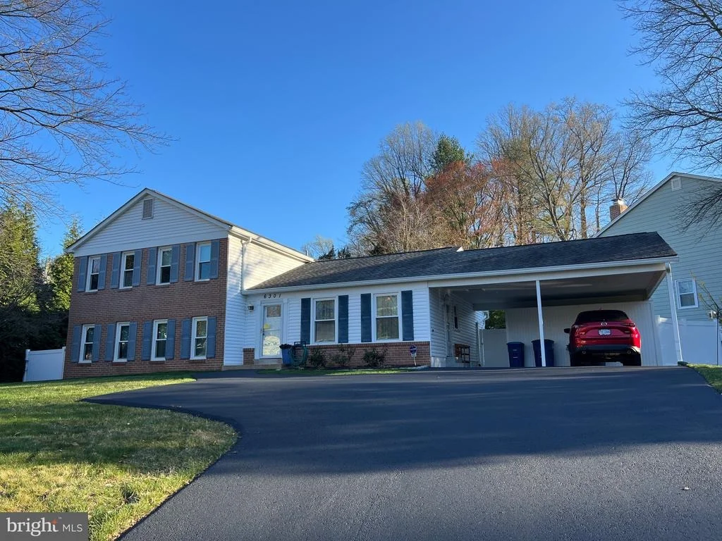 Photo of 6301 GLENBARD ROAD