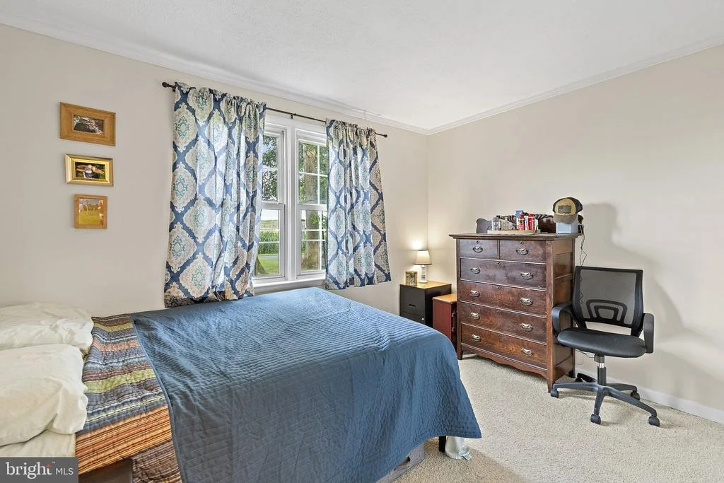 Photo of 5312 W HEAPS ROAD
