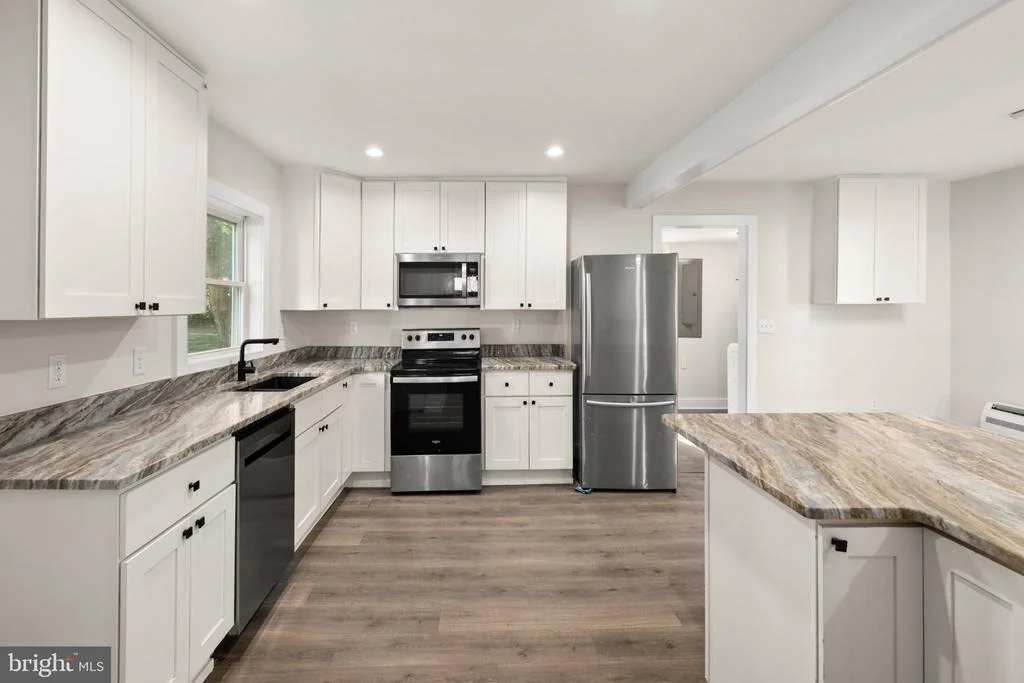 Photo of 524 E 4TH STREET