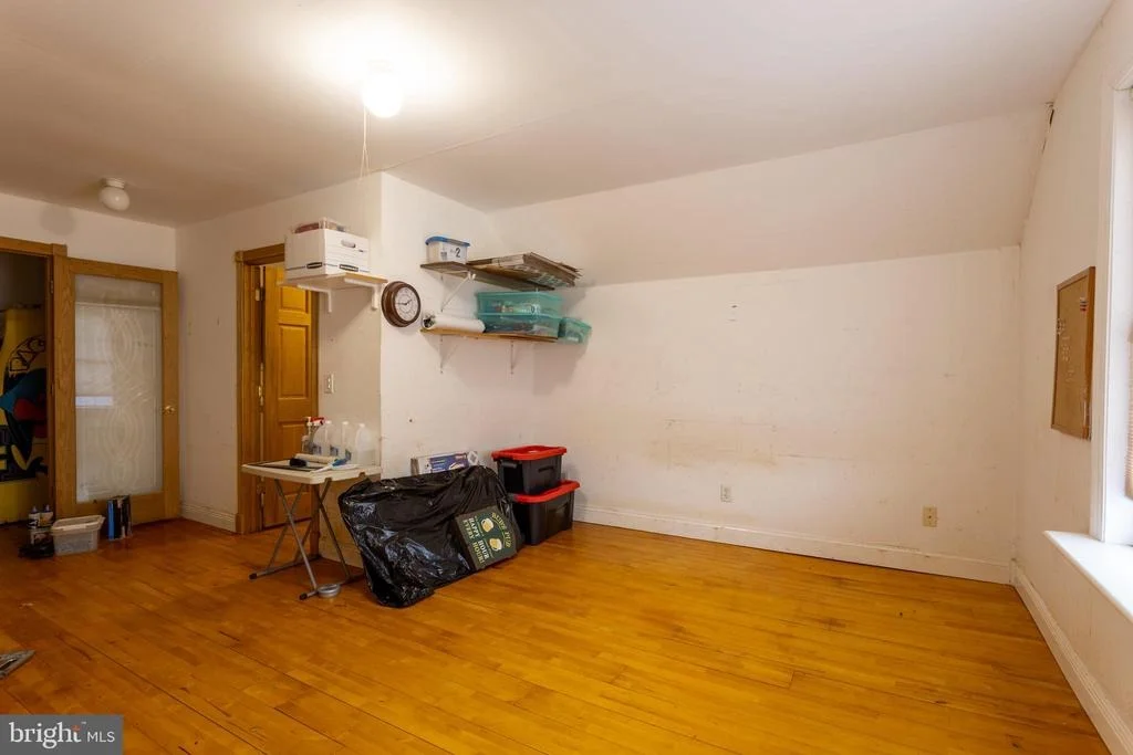 Photo of 415 SHORE DRIVE