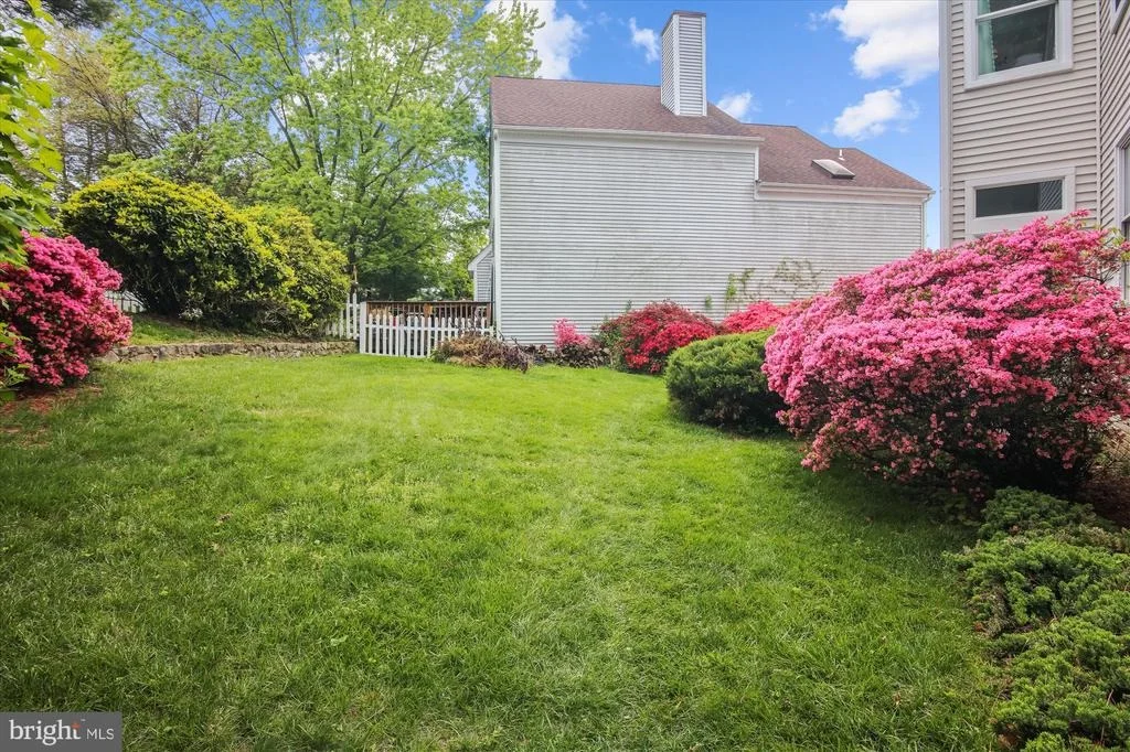Photo of 2321 PONDSIDE TERRACE