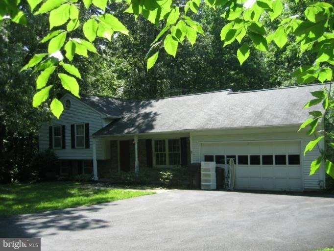 Photo of 11968 BEAVER MILL LANE