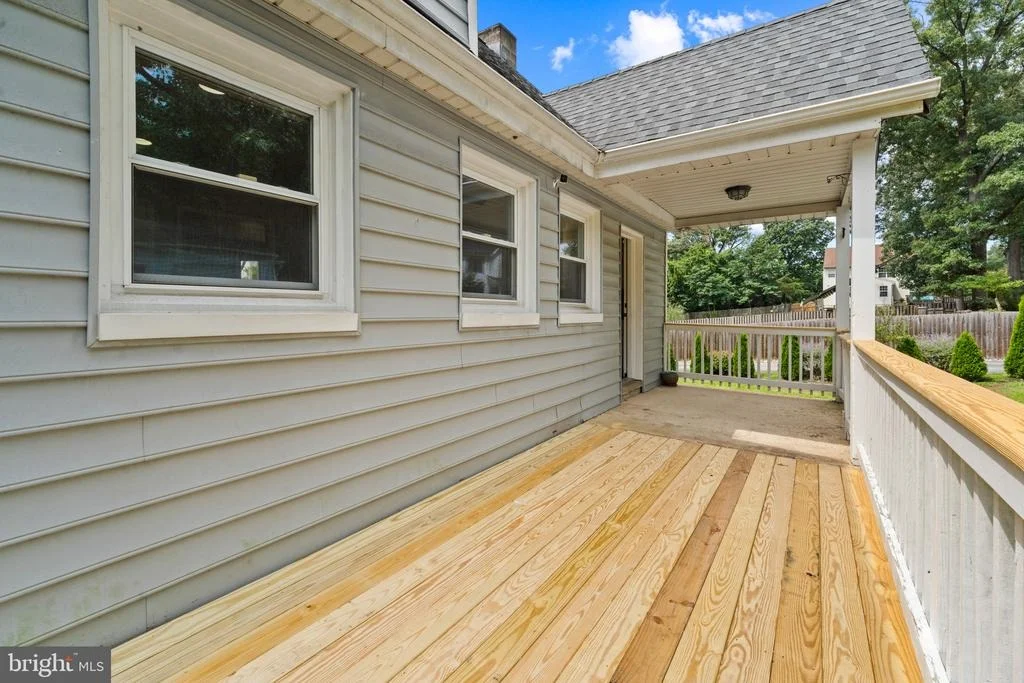 Photo of 1608 SEVERN ROAD