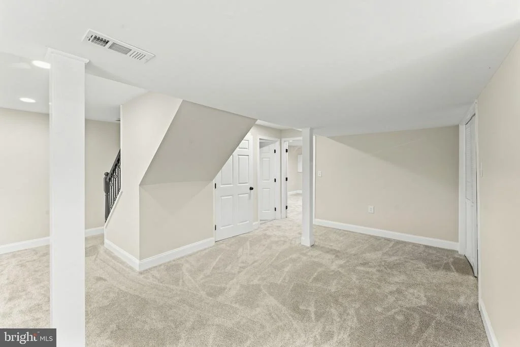 Photo of 201 SINGLETREE COURT