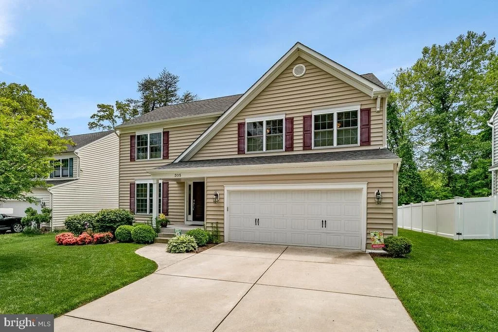 Photo of 305 GENESIS WAY