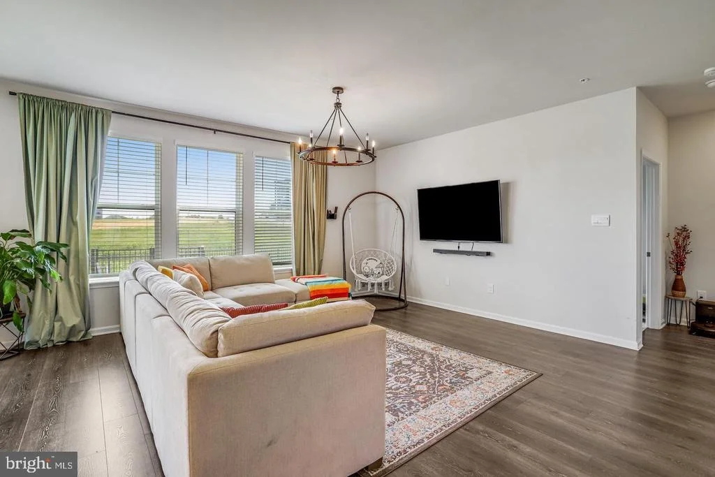 Photo of 504 CARROLL WALK AVE