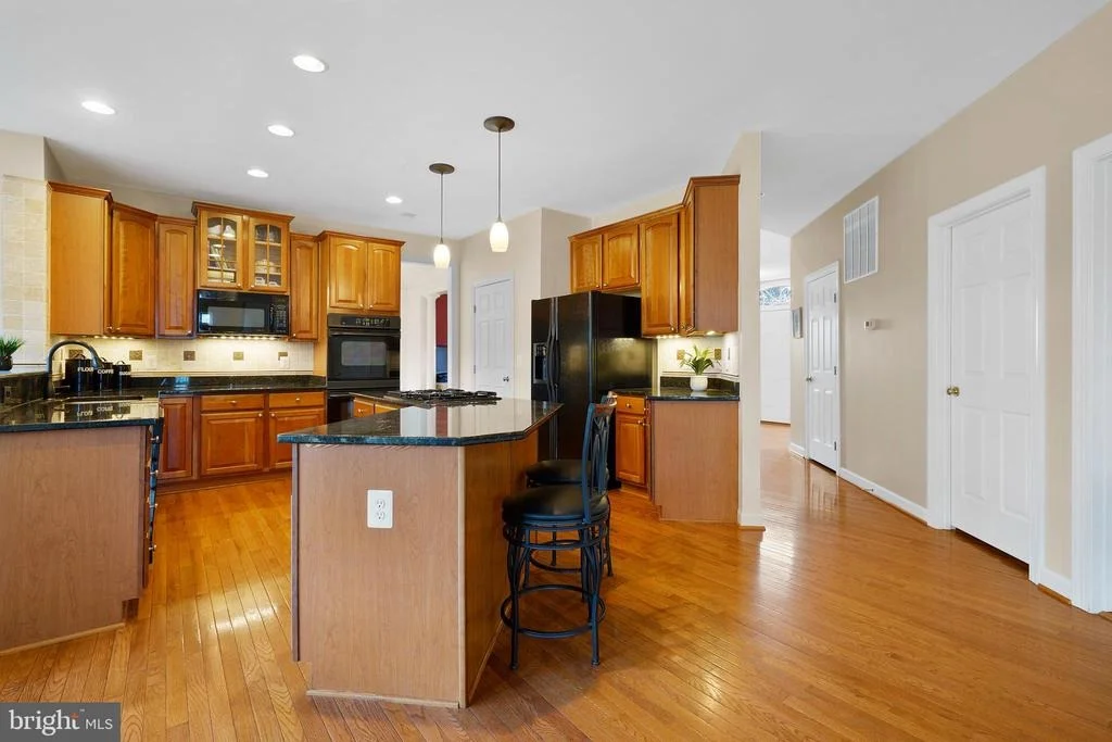 Photo of 42490 LONGACRE