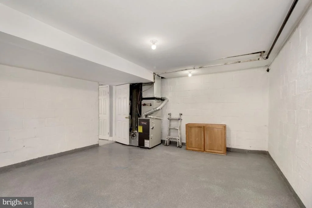 Photo of 4309 FAIRFAX ROAD