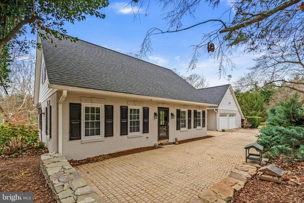 Photo of 3707 COOL CREST DRIVE