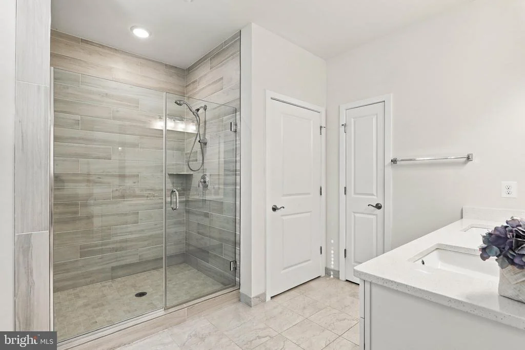 Photo of 1010 COUBERTIN DRIVE SE