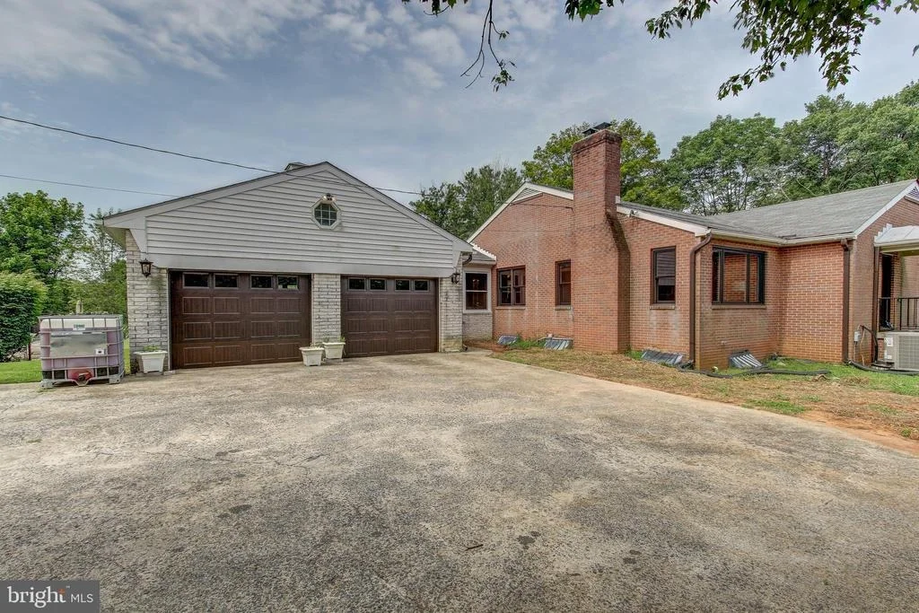 Photo of 16000 SCHAEFFER ROAD