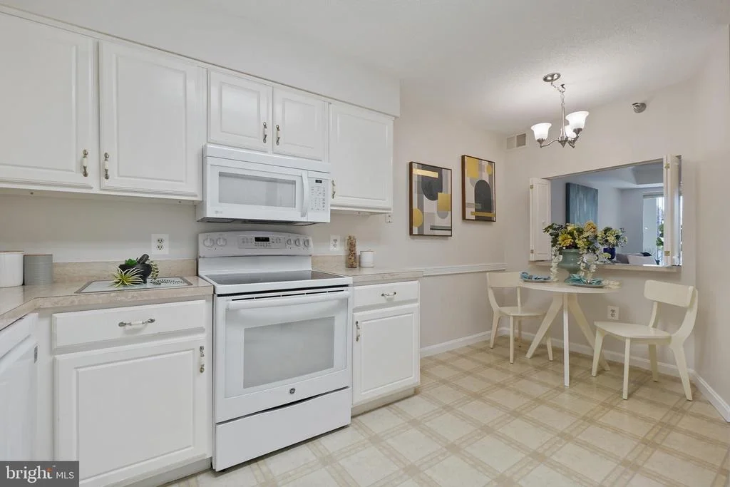 Photo of Unit 306 at 14801 PENNFIELD CIRCLE