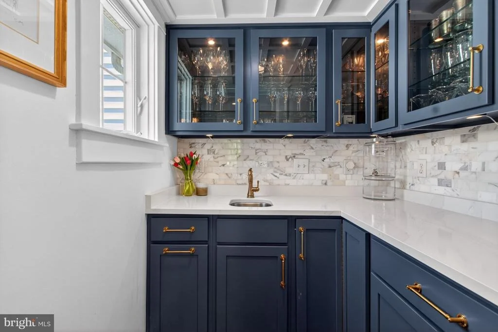 Photo of 829 SAVANNAH ROAD