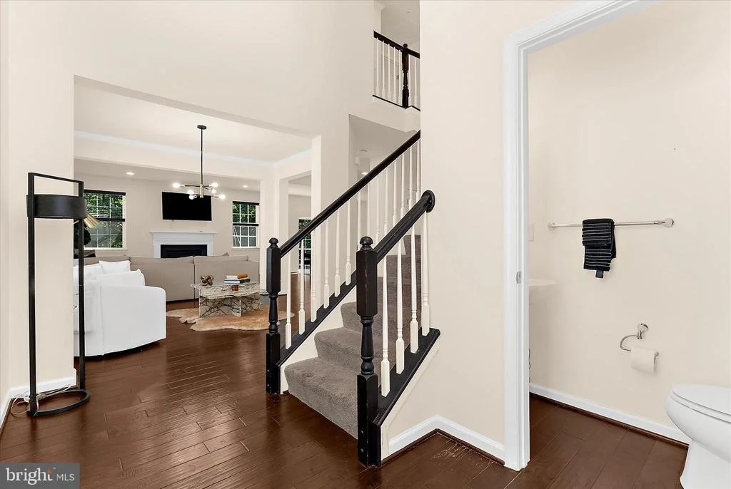 Photo of 7807 STONEBRIAR DRIVE