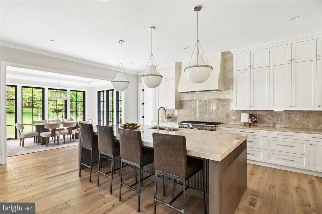 Photo of 1515 CRESTWOOD LANE