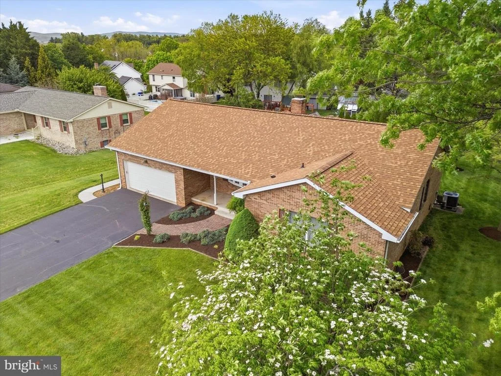 Photo of 12 CAROLINE DRIVE