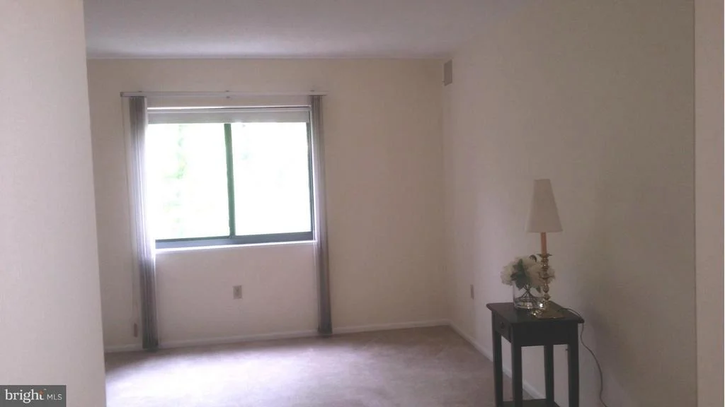 Photo of Unit 4322 at 15100 INTERLACHEN DRIVE