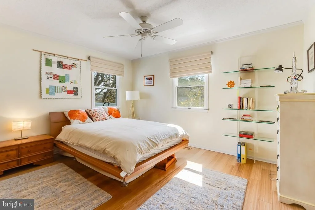 Photo of 15 HARBORVIEW ROAD