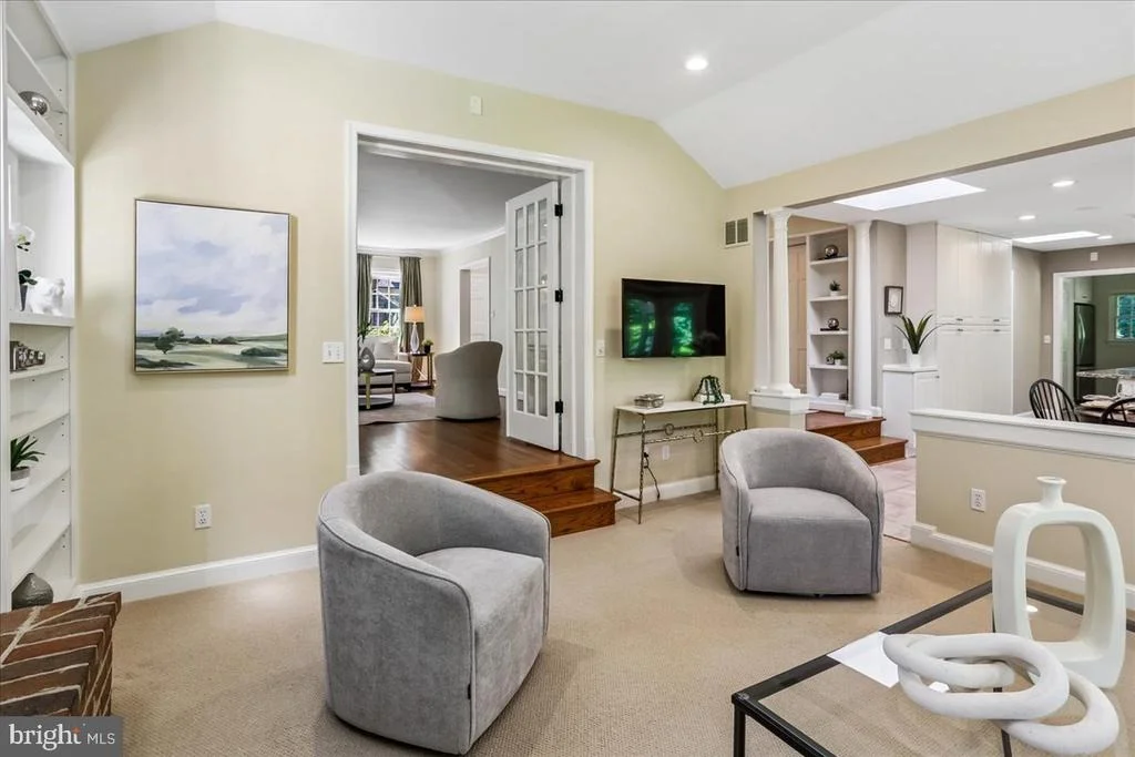 Photo of 3202 PICKWICK LANE