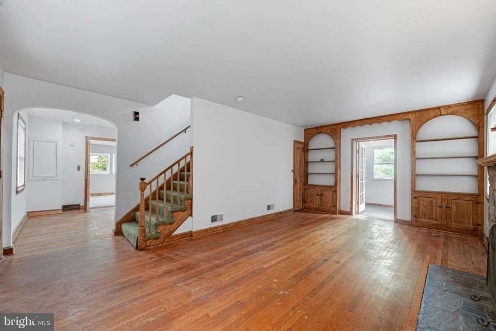 Photo of 1124 45TH PLACE SE