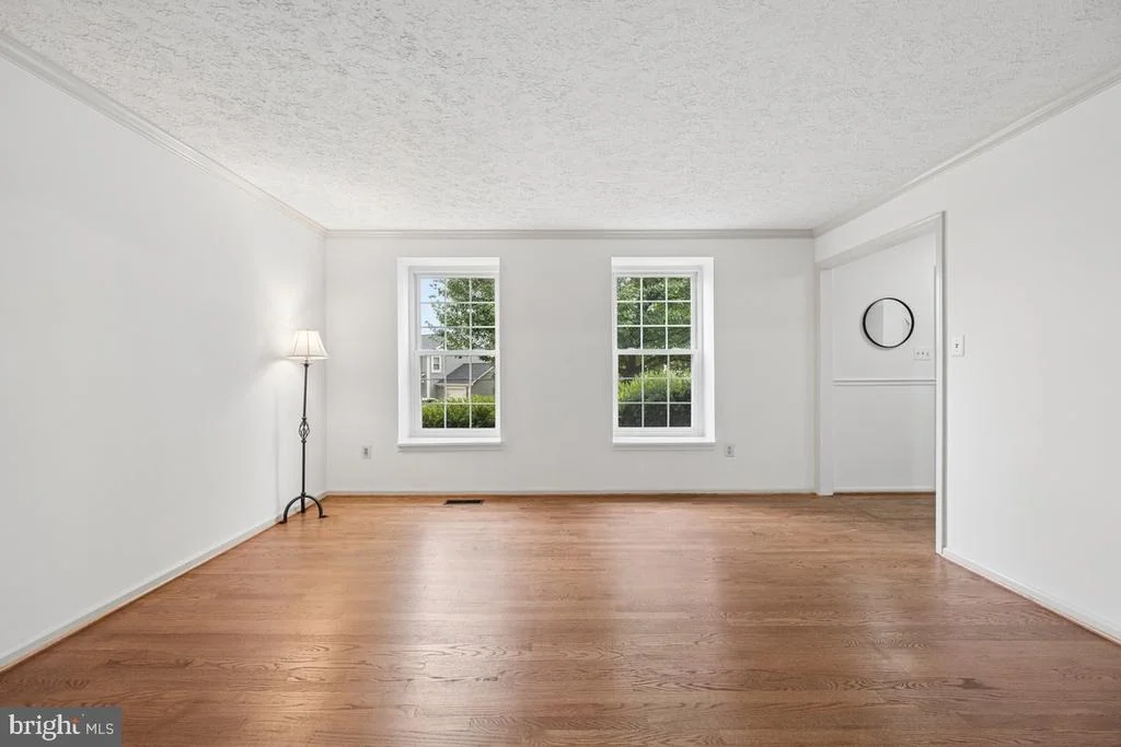 Photo of 6396 DEVONSHIRE LANE