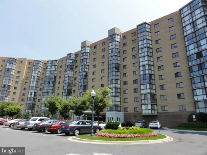 Photo of Unit 5708 at 3330 LEISURE WORLD BOULEVARD