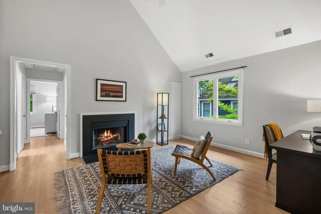 Photo of 7301 SUMMIT AVENUE