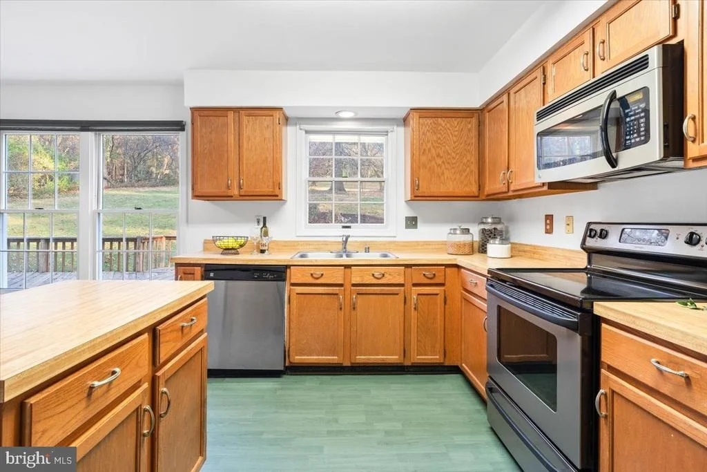Photo of 4634 FELDSPAR ROAD