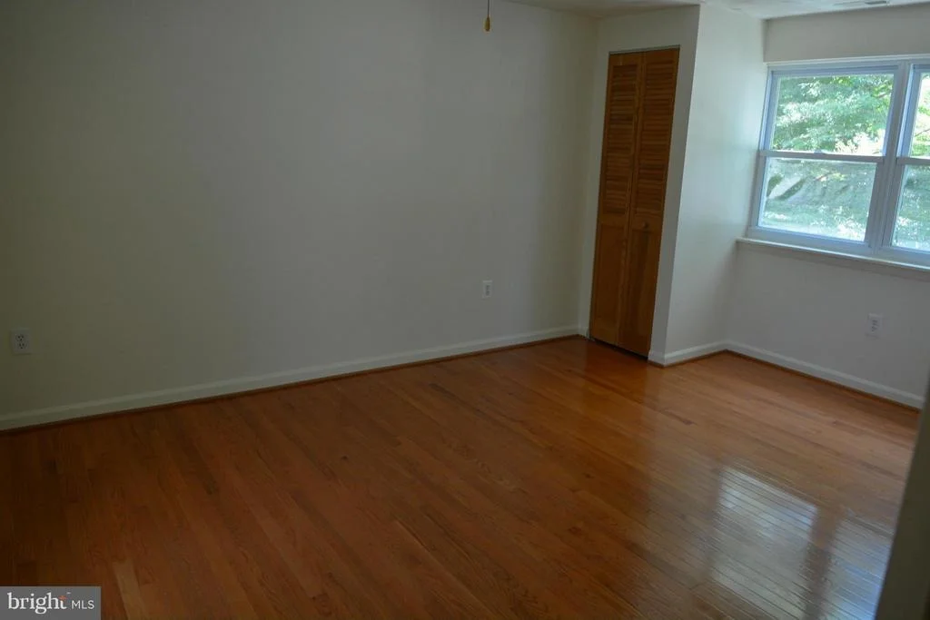 Photo of 6484 LACELIKE ROW
