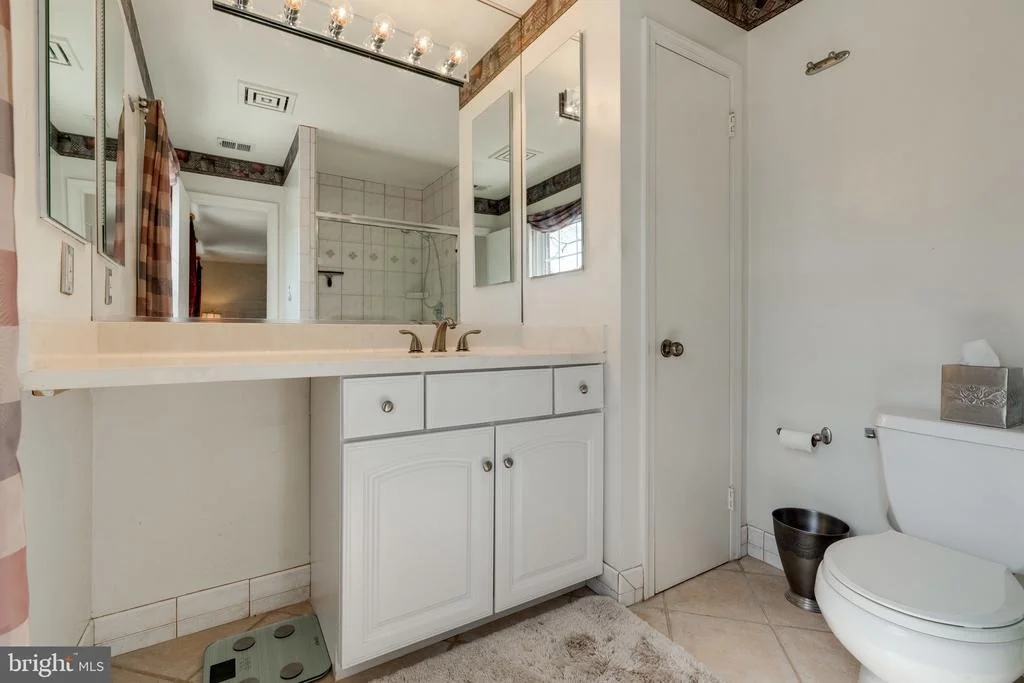 Photo of 7203 MING TREE COURT