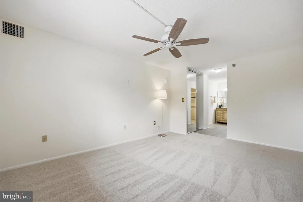 Photo of Unit 3215 at 15115 INTERLACHEN DRIVE