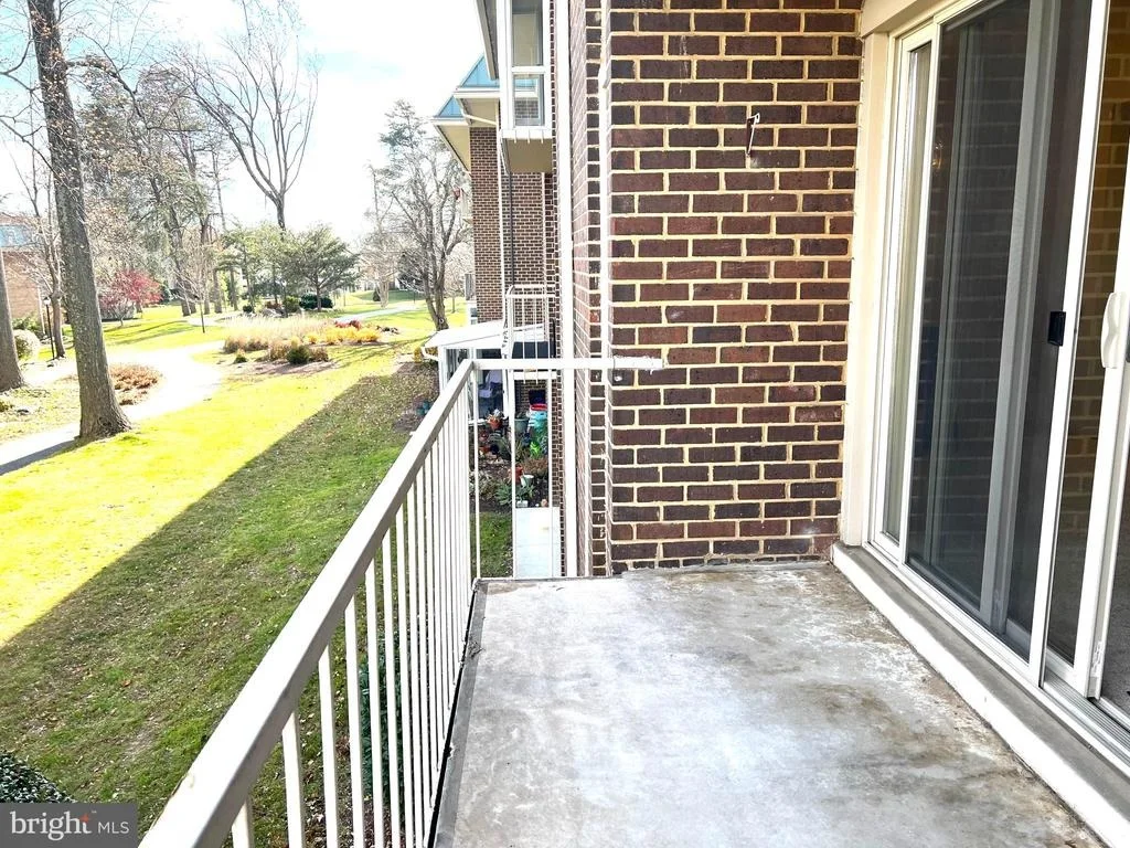Photo of Unit 102D at 3640 GLENEAGLES DRIVE