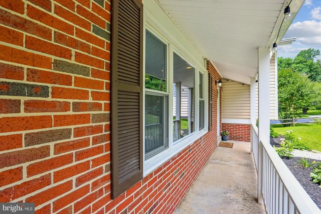 Photo of 11816 LONGDRAFT COURT