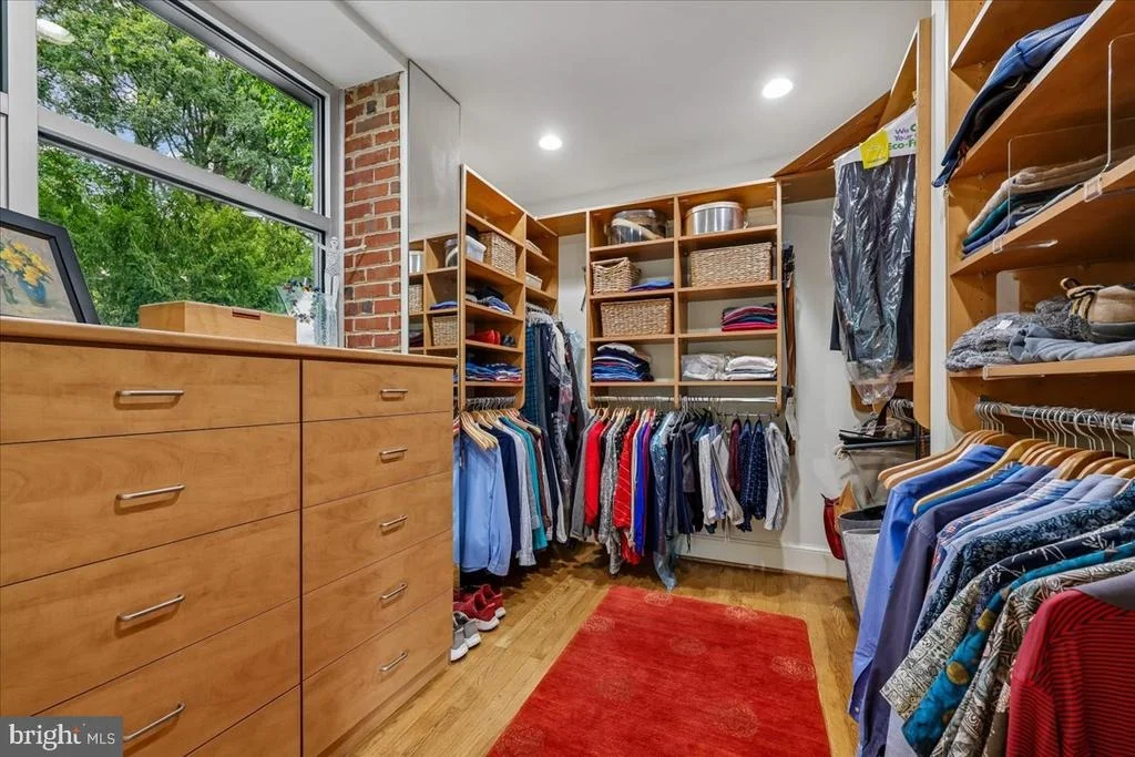 Photo of 1212 WOODSIDE PARKWAY
