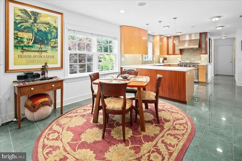 Photo of 9352 MOUNT VERNON CIRCLE