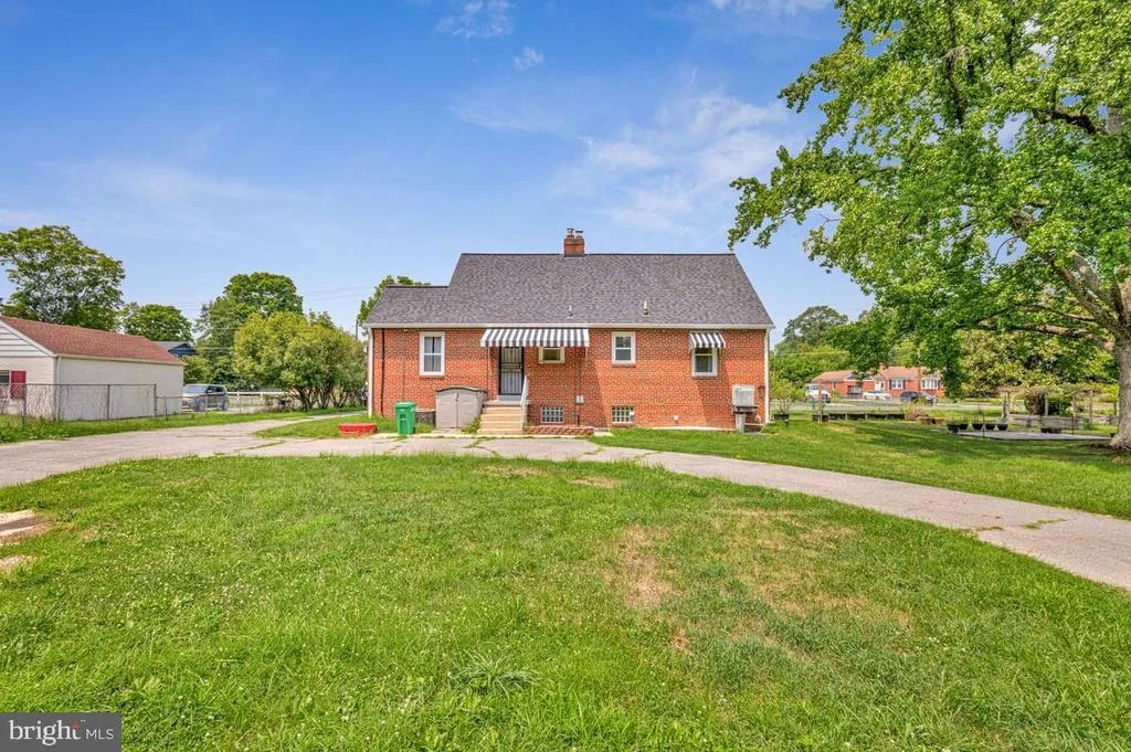 Photo of 6614 HORSESHOE ROAD