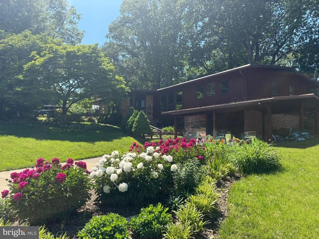 Photo of 3018 PINE SPRING ROAD