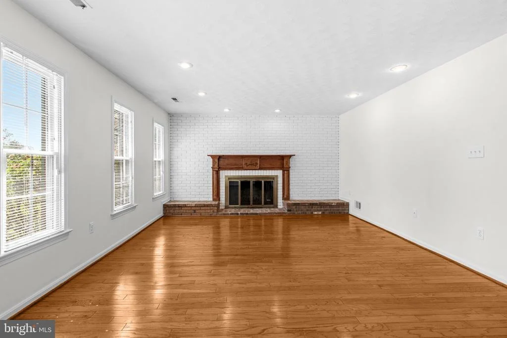 Photo of 9 DUVALL LANE