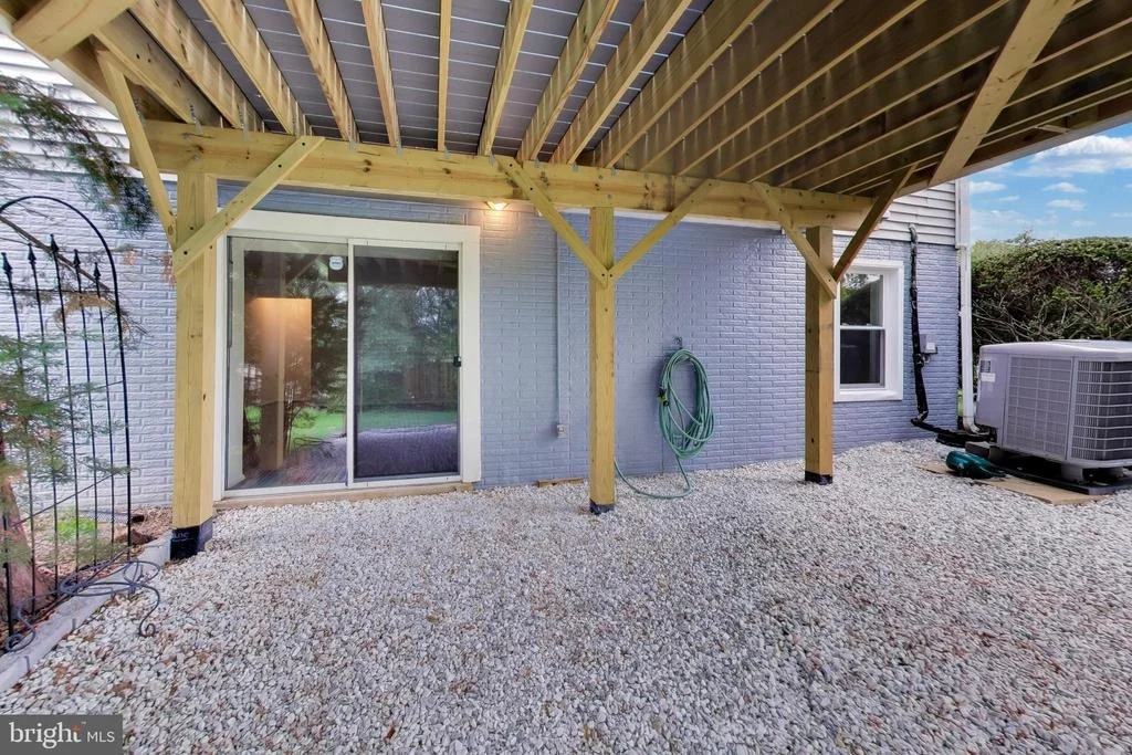 Photo of 2421 PONDSIDE TERRACE