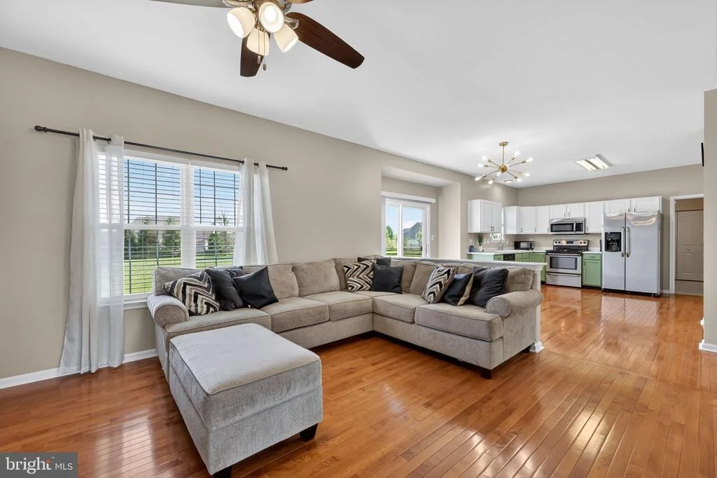 Photo of 112 OLIVINE CIRCLE