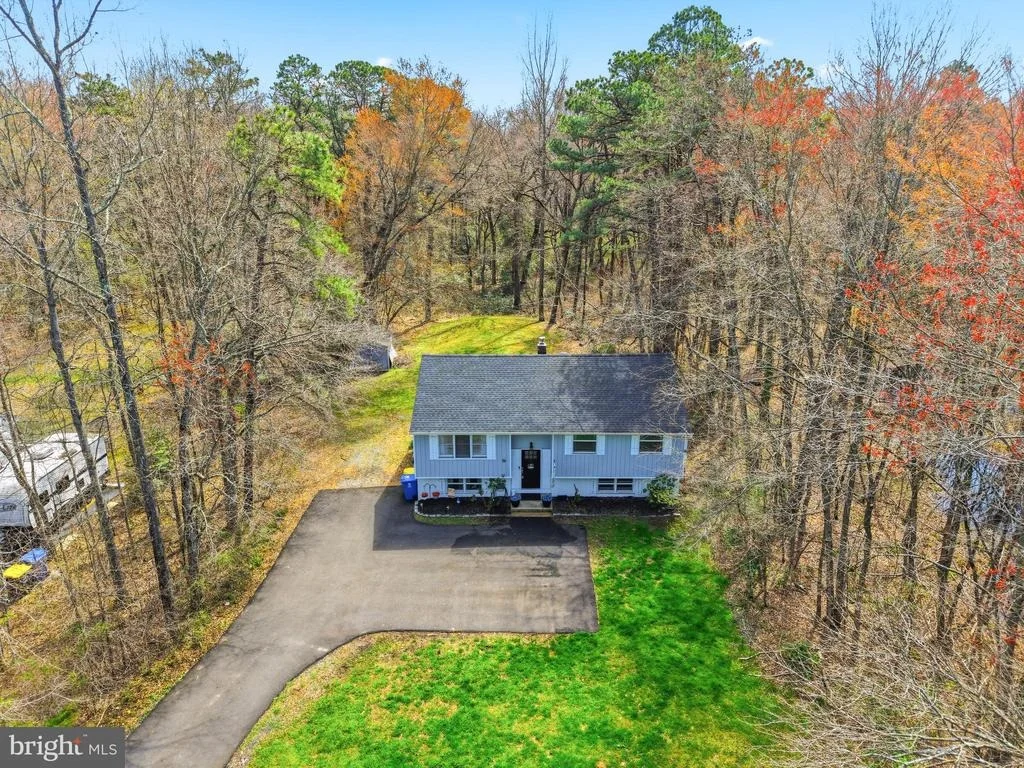 Photo of 16 SKEET ROAD