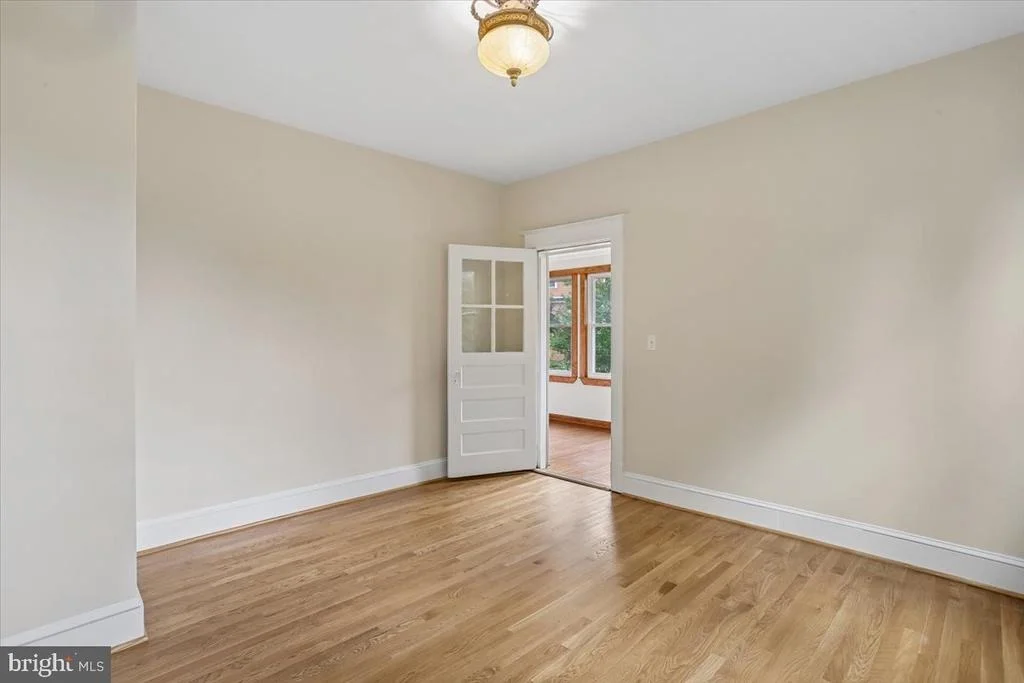Photo of 9501 COLESVILLE ROAD